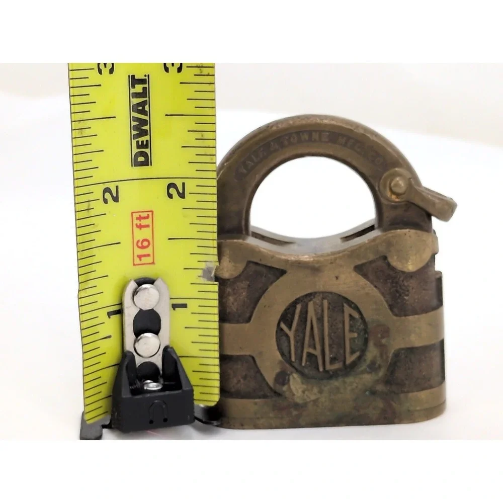 Antique Brass Padlock with Chain Hoop YALE & TOWNE Mfg. Co. NO KEY c.1900